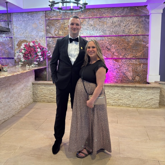 Meet your Part time Posher, full time zoo keeper - Picture 15 of 15